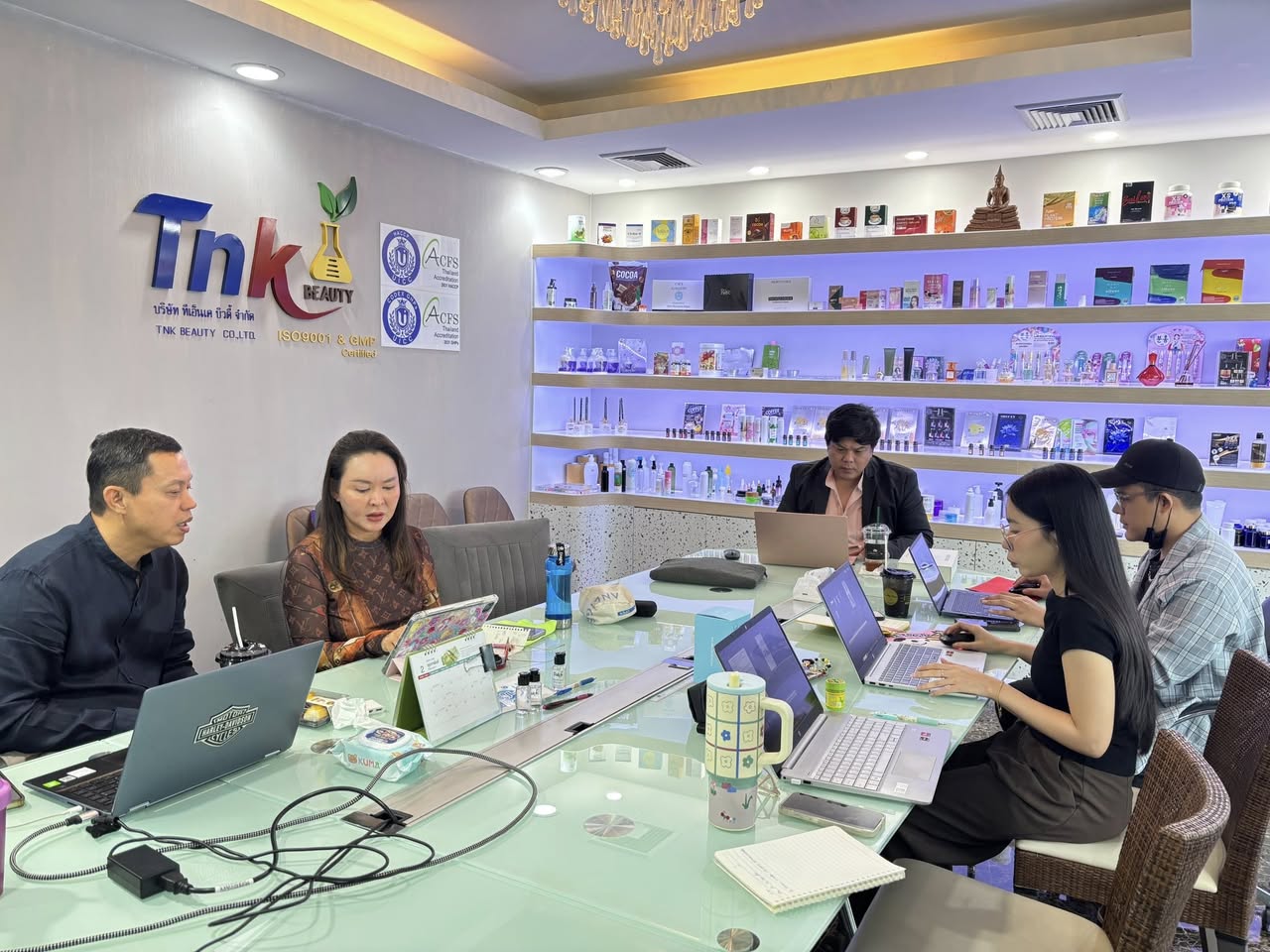 CEO TNK Beauty สอนการใช้งาน AI ให้พนักงาน
